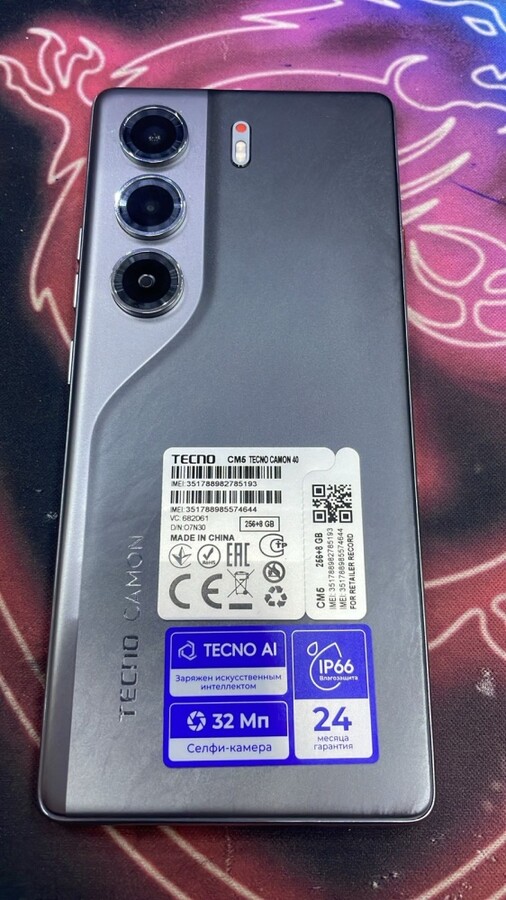 Мобильный телефон Tecno  Camon 40 8/256