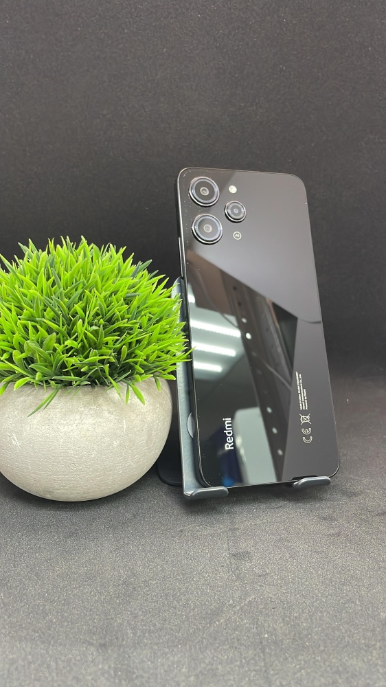 Смартфон Xiaomi Redmi 12 8/256