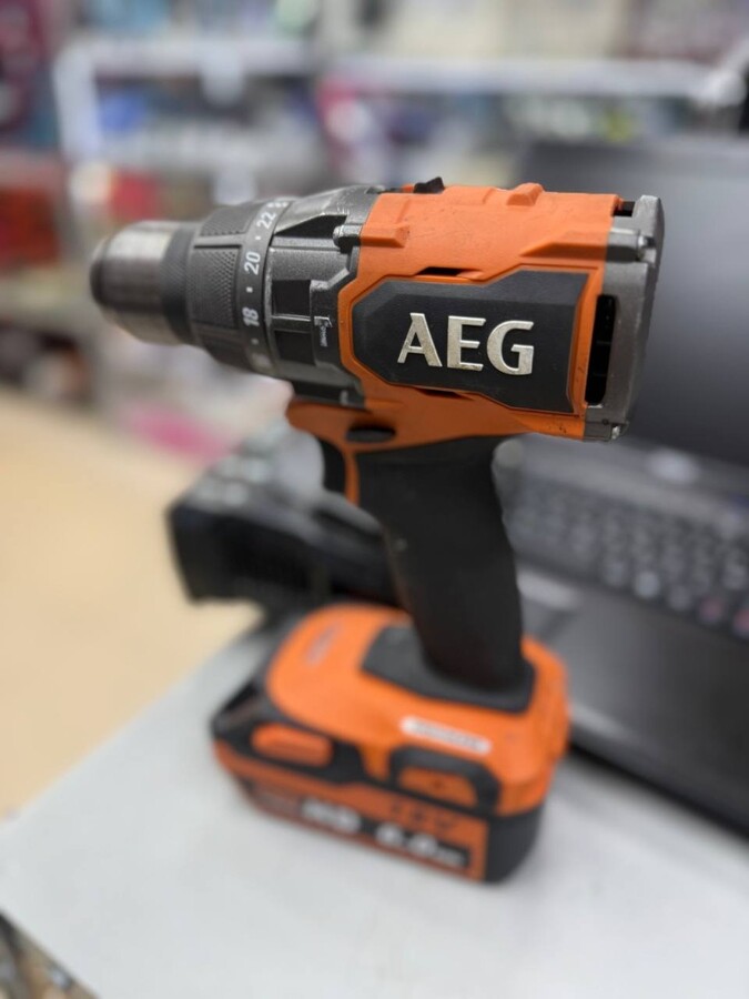 Шуруповерт AEG bsb18bl2