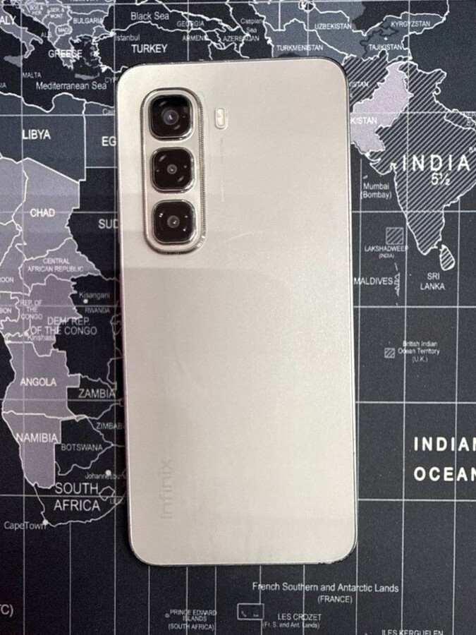 Мобильный телефон Infinix hot 50 pro 8/256