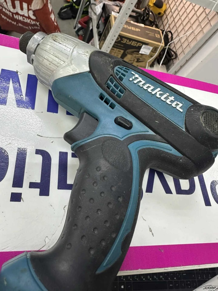 Шуруповерт Makita TD0101