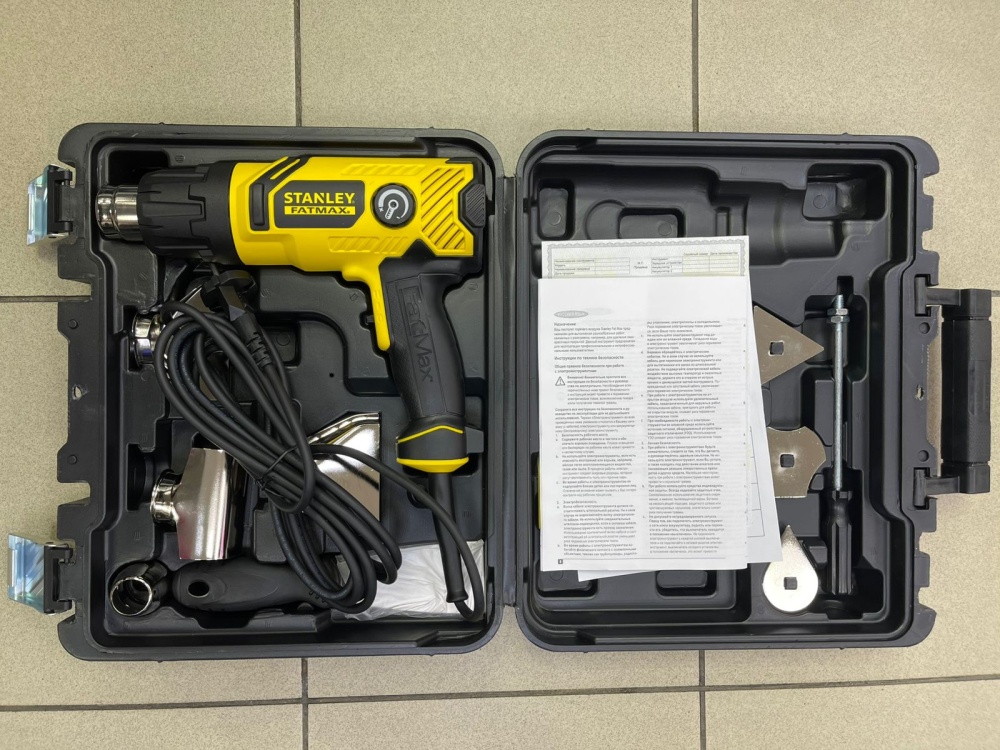 Фен строительный Stanley FME670