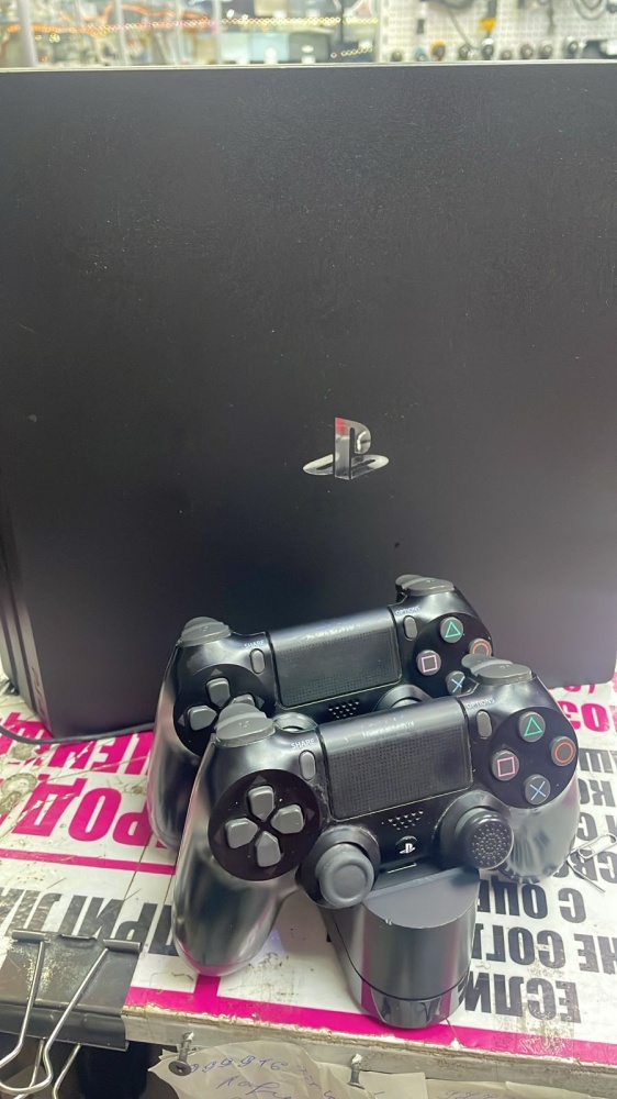 Игровая приставка Sony PlayStation 4 PRO