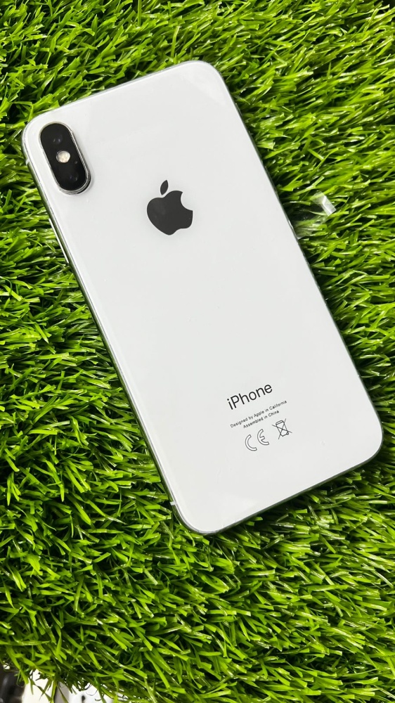 Смартфон iPhone X 64Gb