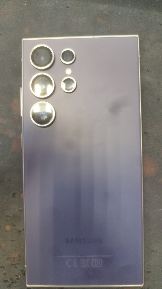 Смартфон Samsung S24 ultra 12/1024