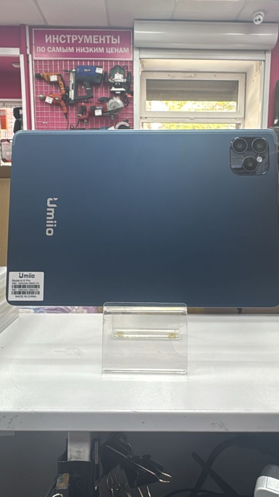 Планшет др. марка Umiio a10 pro