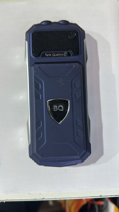 Мобильный телефон BQ