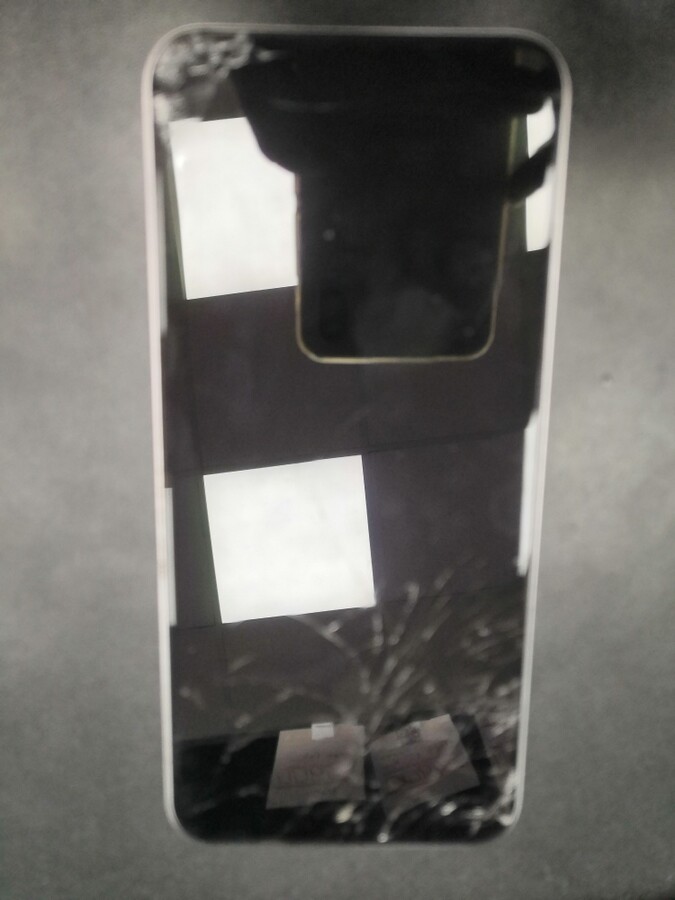 Мобильный телефон Tecno Spark 30C 4/128