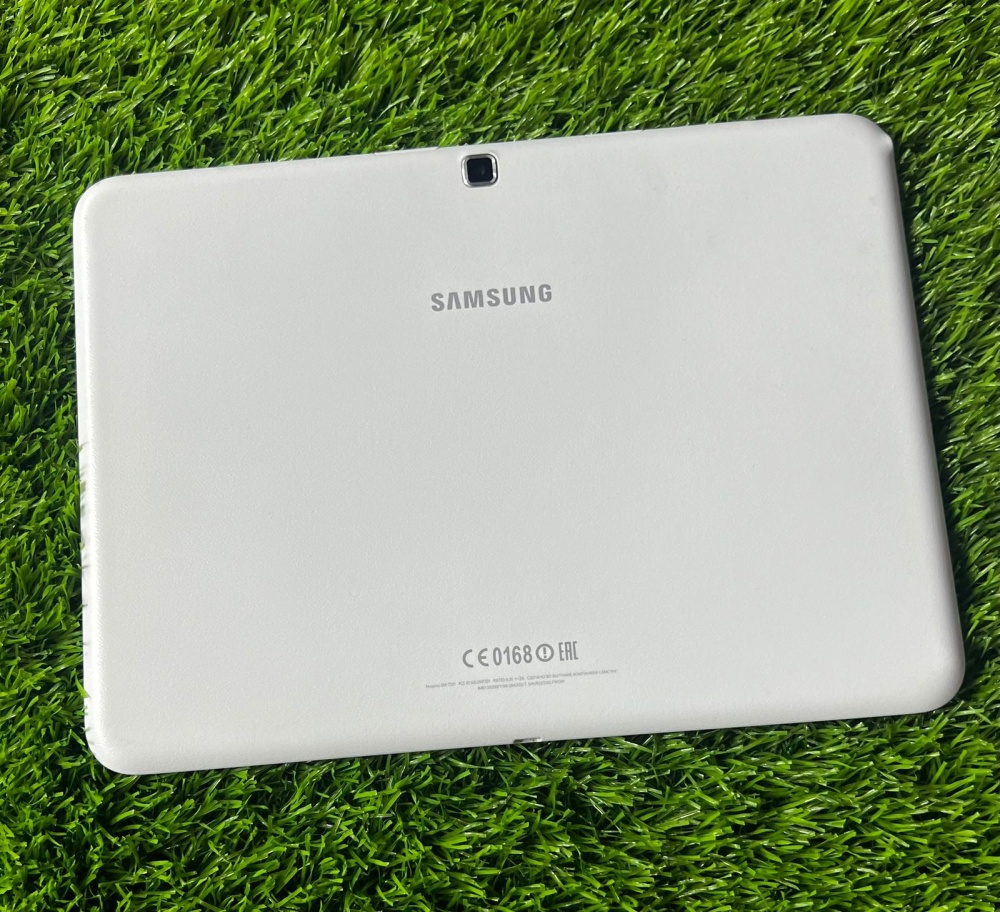 Планшет Samsung Galaxy Tab 4