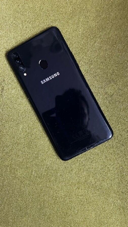Смартфон Samsung A7 4/64