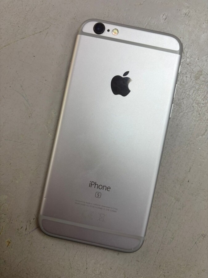 Смартфон iPhone 6S 32GB