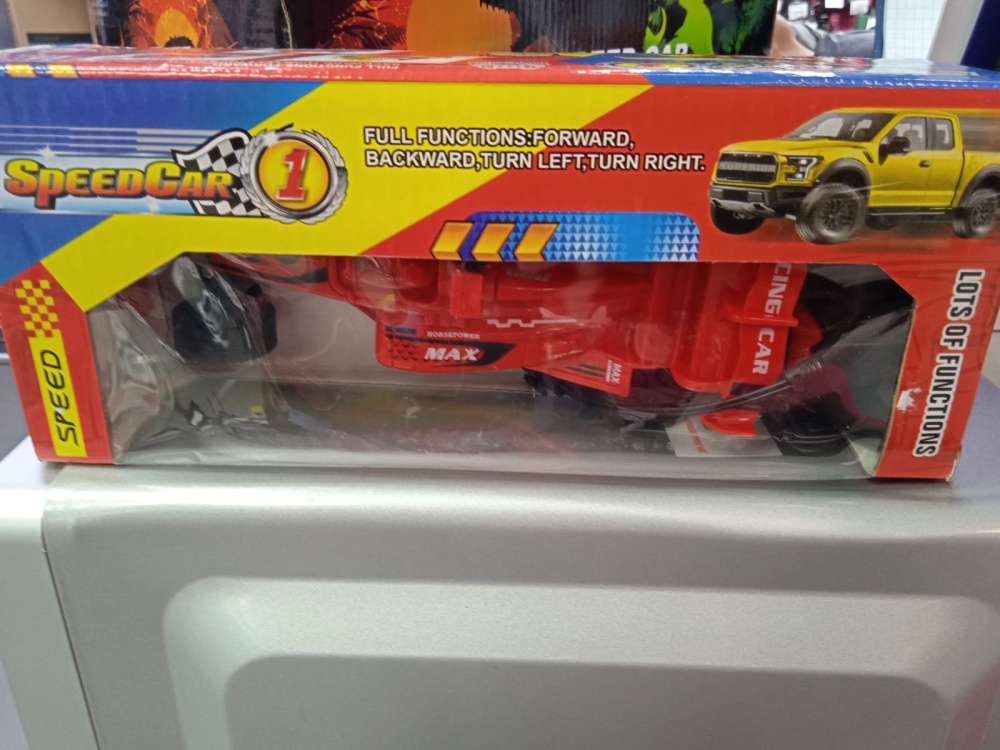 Машинка на пульте