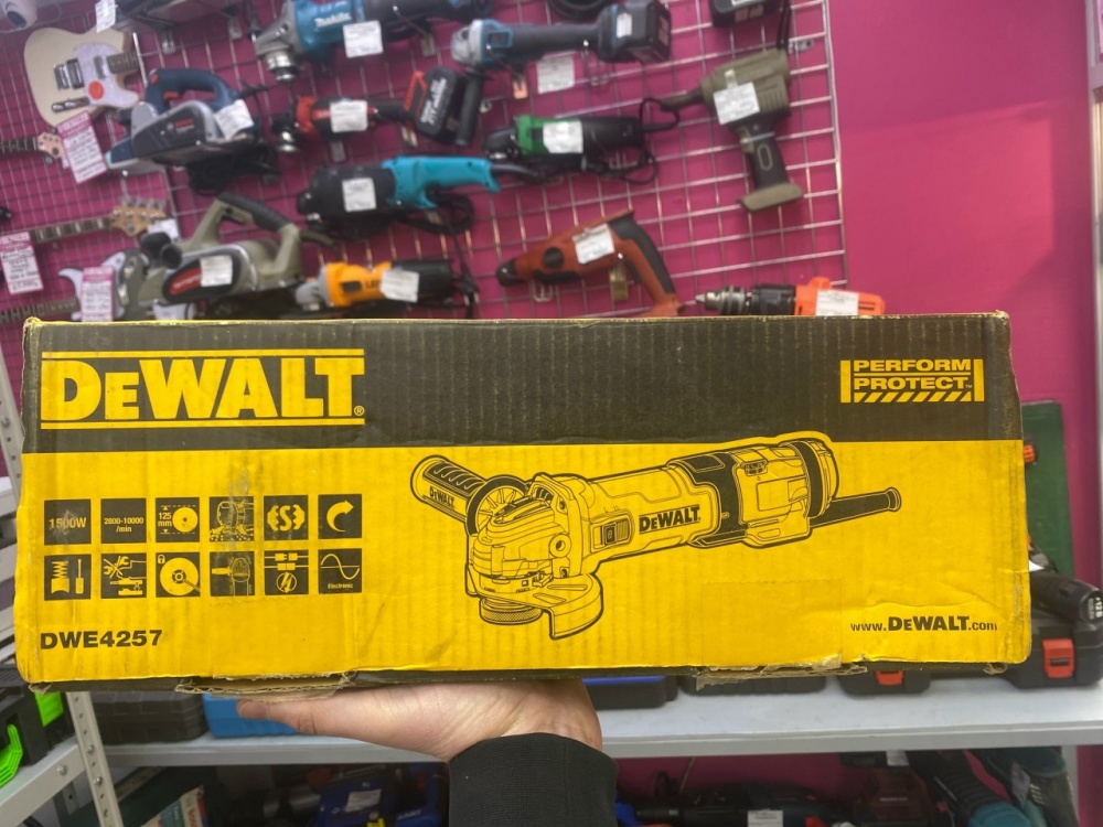 УШМ (Болгарка) DeWalt 4257