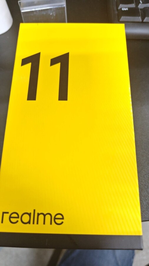 Смартфон Realme 11
