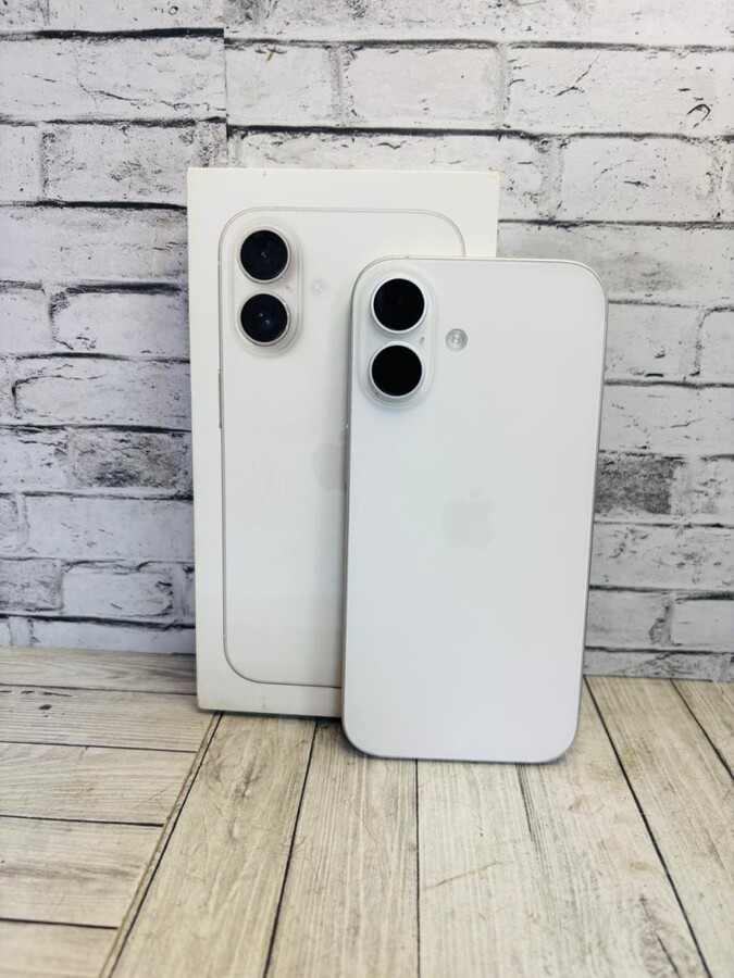Смартфон iPhone 16 128