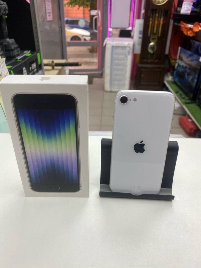 Смартфон iPhone SE 2022 64 Gb