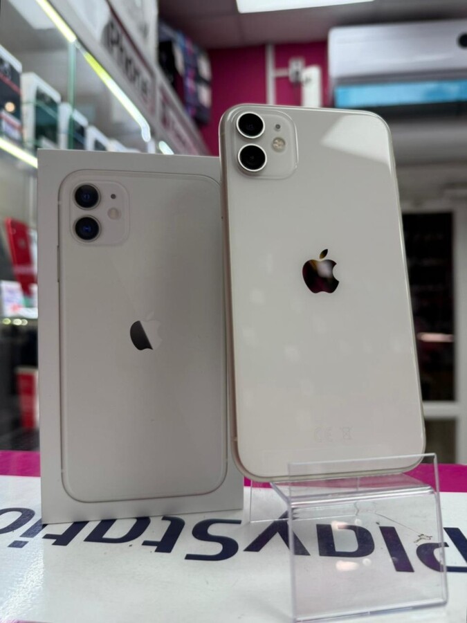 Смартфон iPhone 11 128 Gb