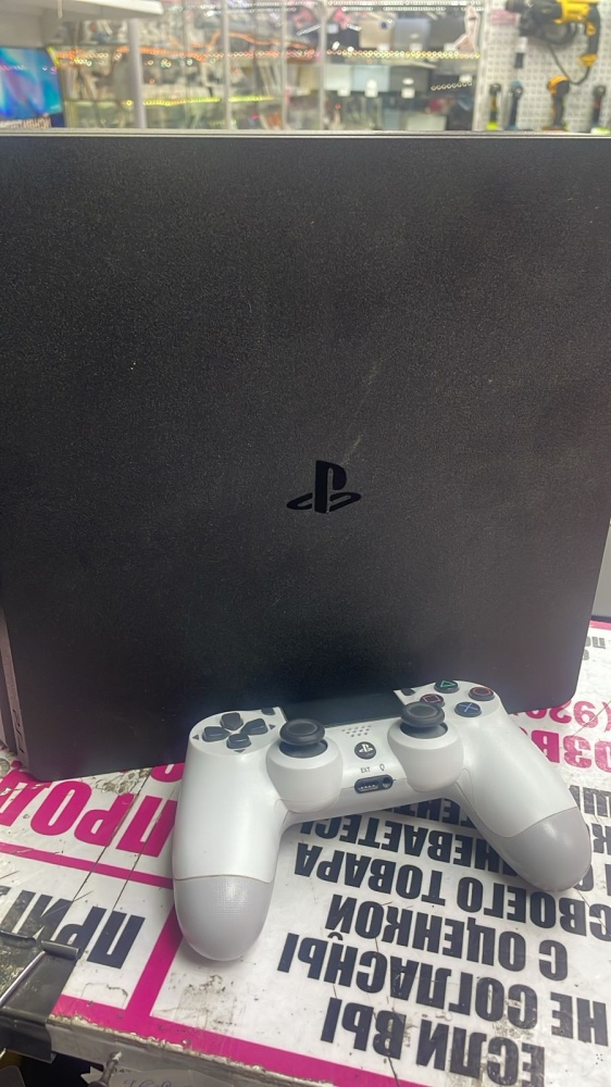 Игровая приставка Sony PlayStation 4 slim