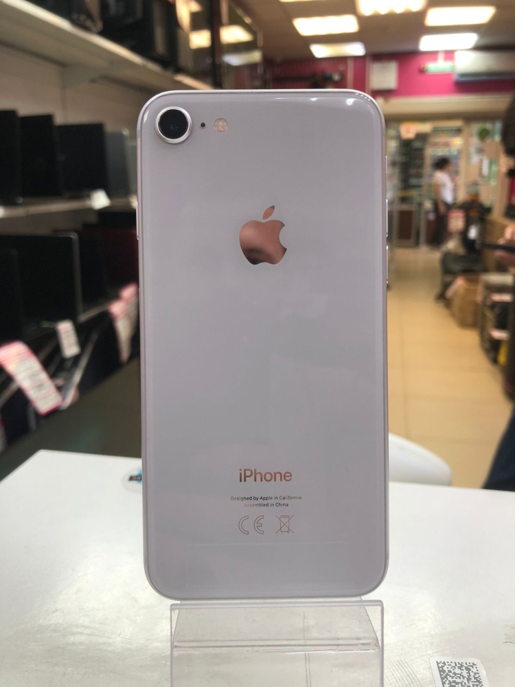 Смартфон iPhone 8 64 Gb