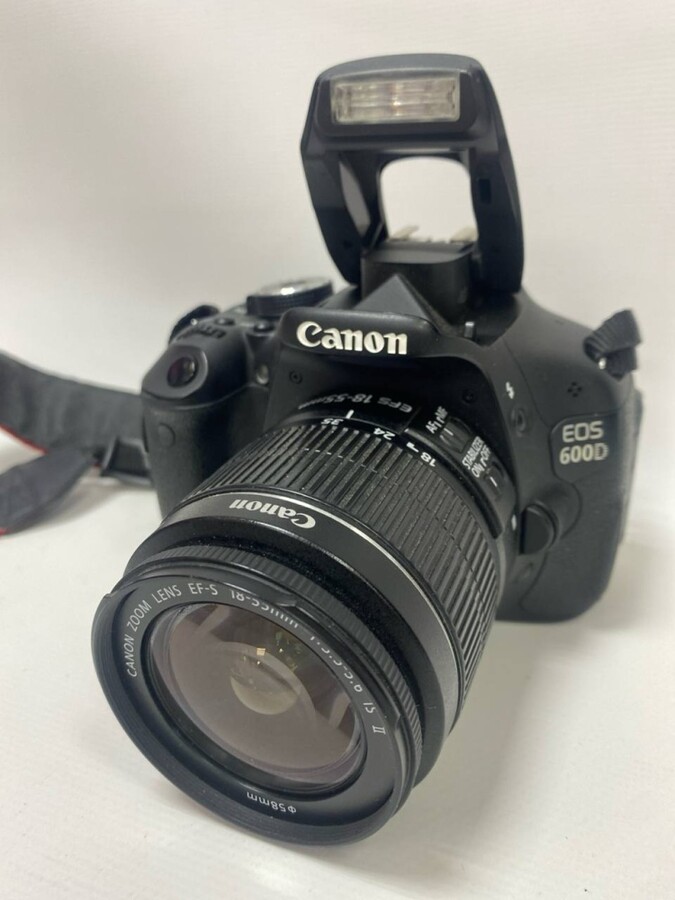Фотоаппарат Canon 600D 18-55