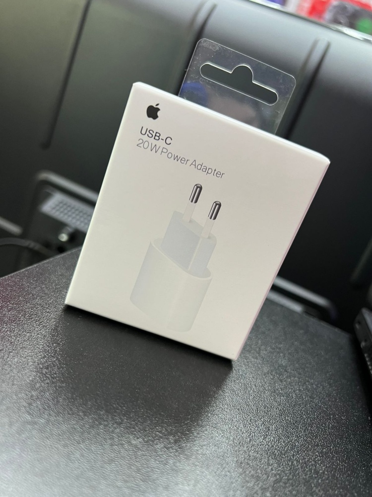 Адаптер Apple USB-C 20W