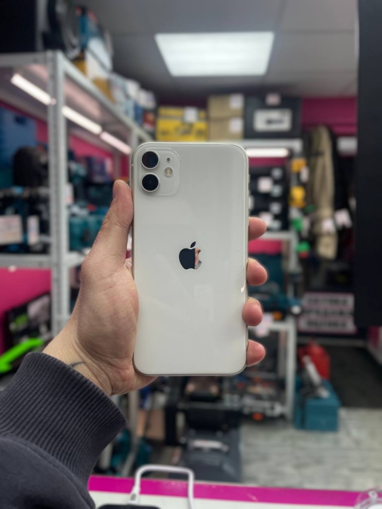 Смартфон iPhone 11 128 Gb