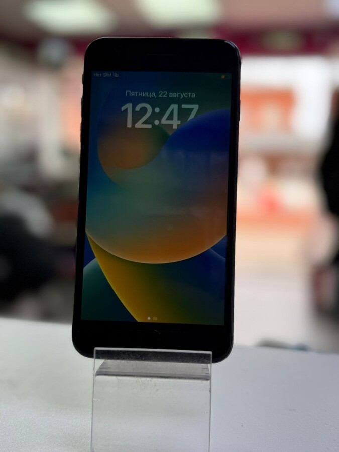 Смартфон iPhone 8+ 64 Gb