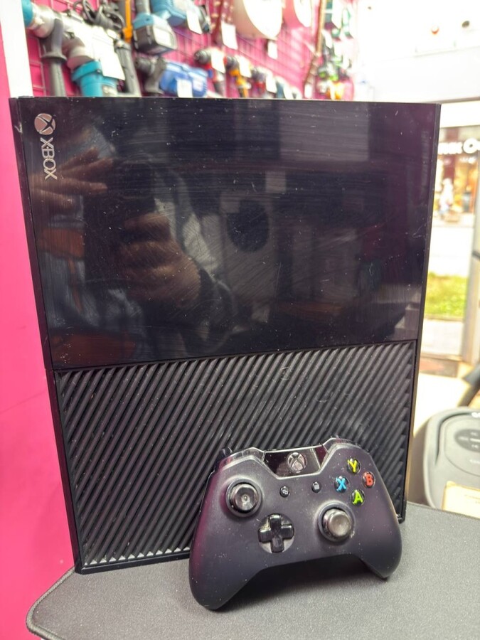 Игровая приставка XBOX ONE 500гб