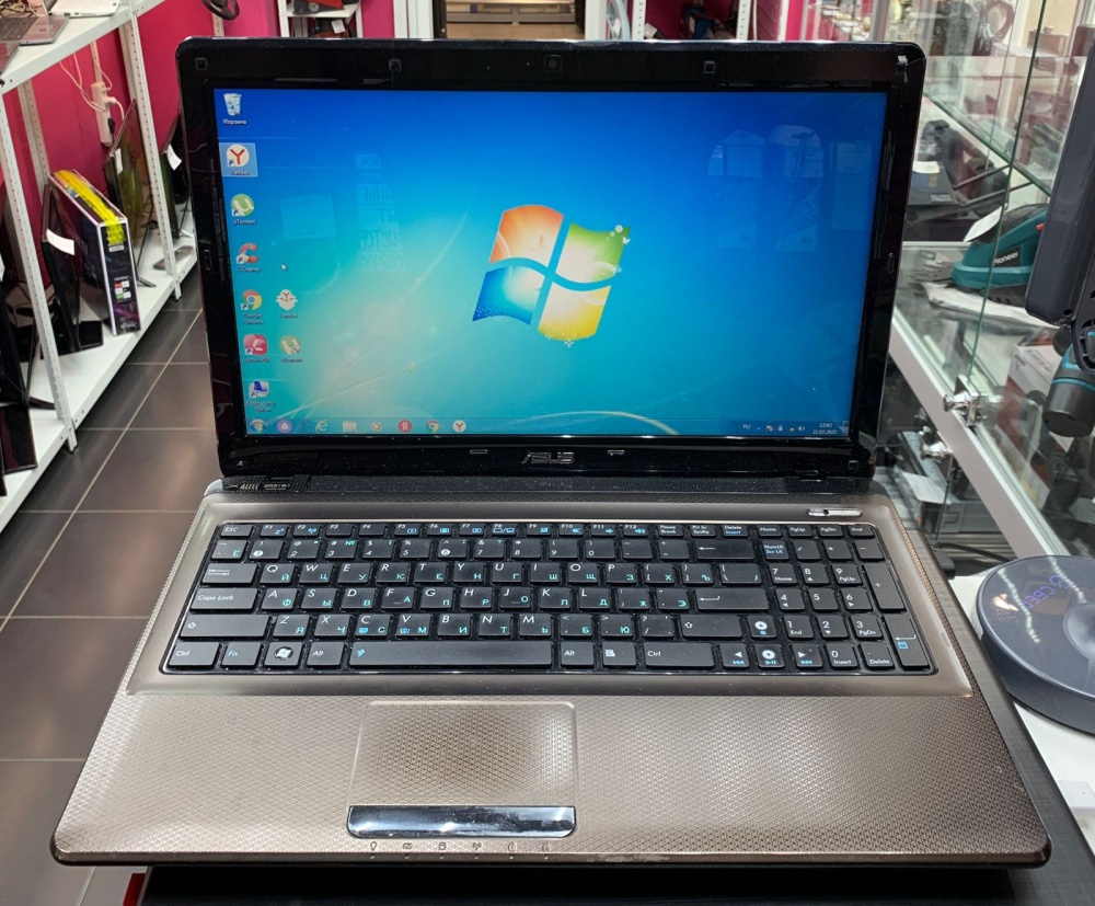 Ноутбук ASUS K52F