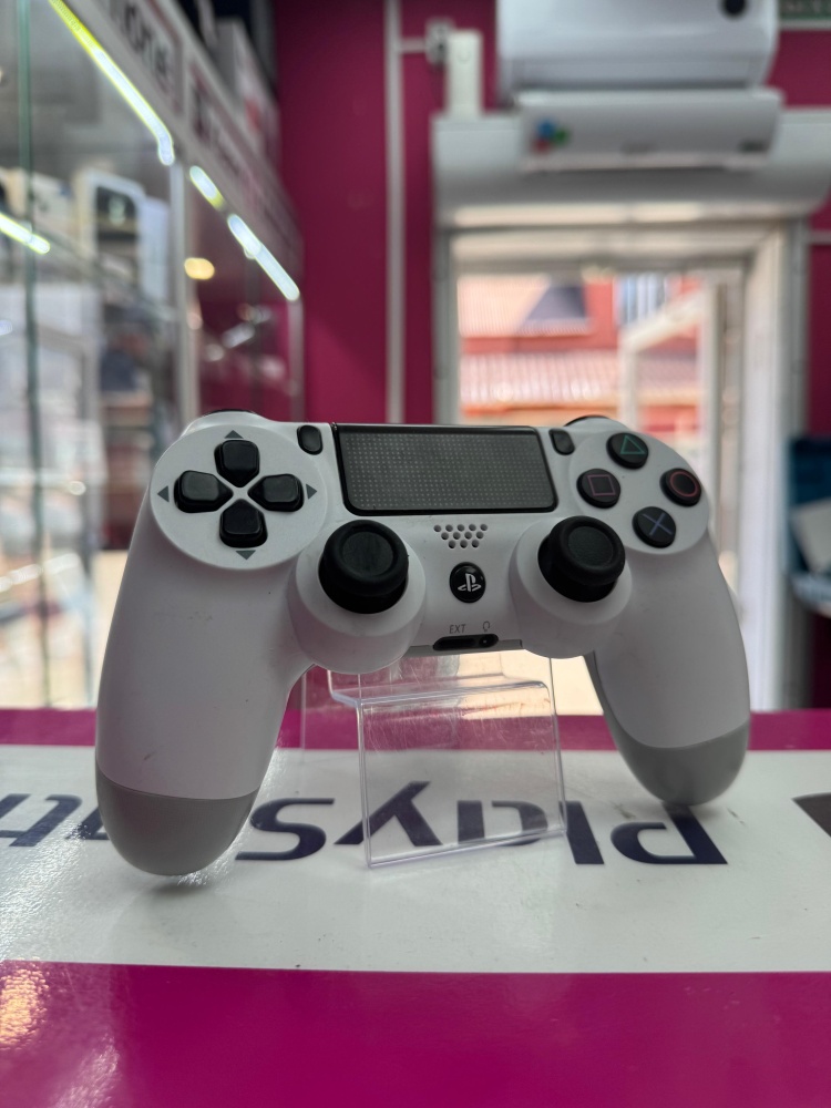 Геймпад PS4