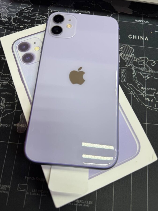 Смартфон iPhone 11 128 Gb