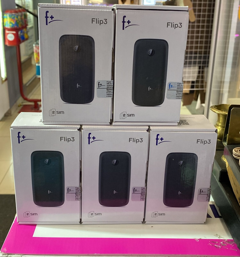 Мобильный телефон Fly Flip3