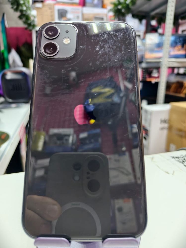 Смартфон iPhone 11 128 Gb