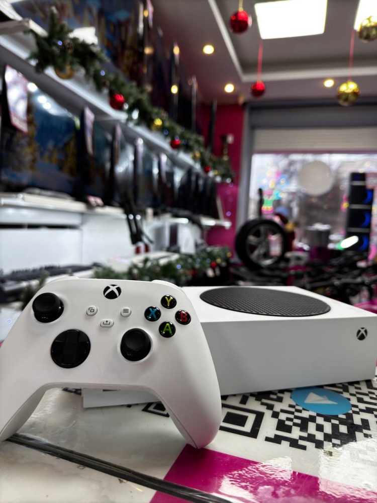 Игровая приставка XBOX Series S