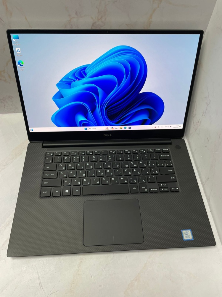 Ноутбук Dell XPS P56F
