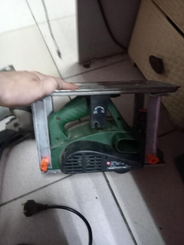 Рубанок КАЛИБР РЭ-720+СТ