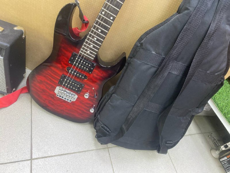 электрогитара Ibanez