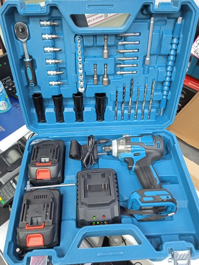 Гайковерт аккумуляторный 2500Нм, 100Вт