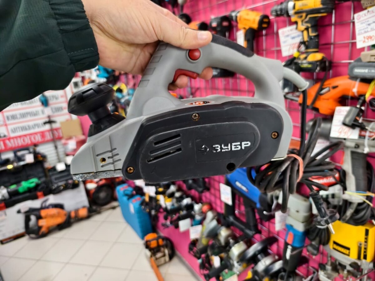 Рубанок ЗУБР