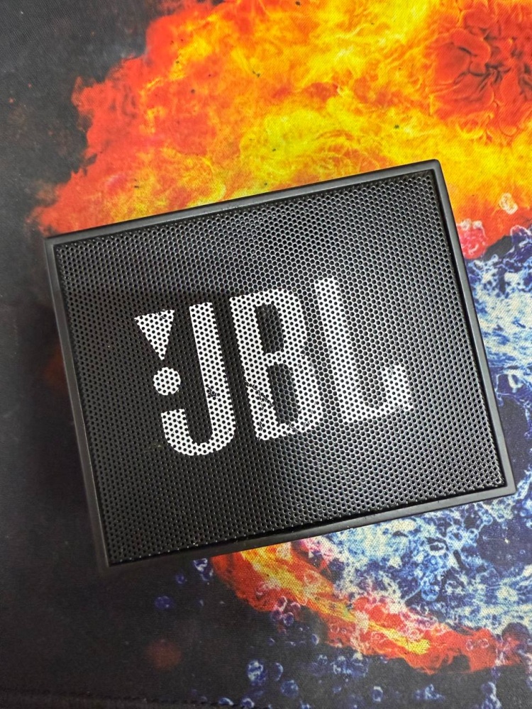Акустика JBL GO
