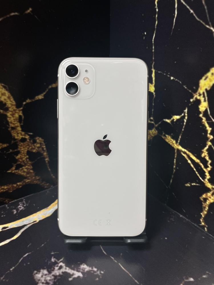 Смартфон iPhone 11 64Gb 75%