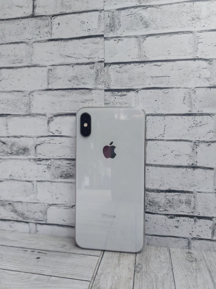 Смартфон iPhone X 256Gb