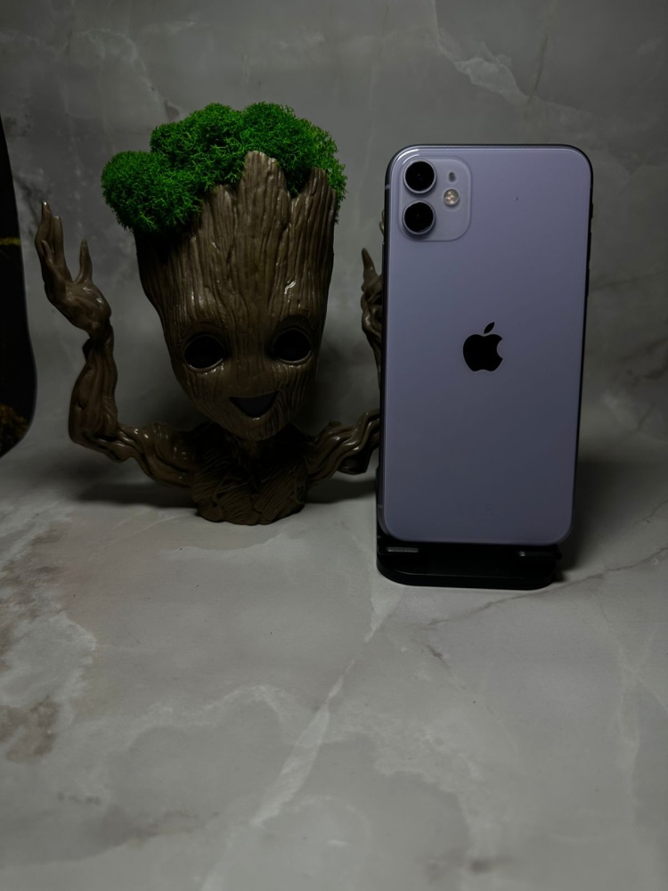 Смартфон iPhone 11 64Gb 77%