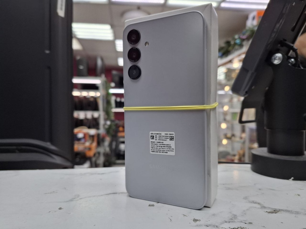 Смартфон Samsung A16