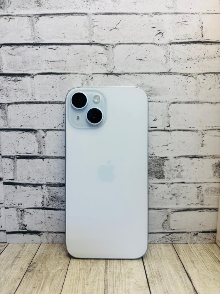 Смартфон iPhone 15 128