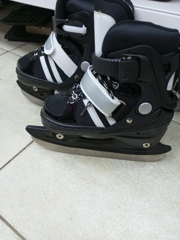 Коньки хокейные(детские 31р-34р)