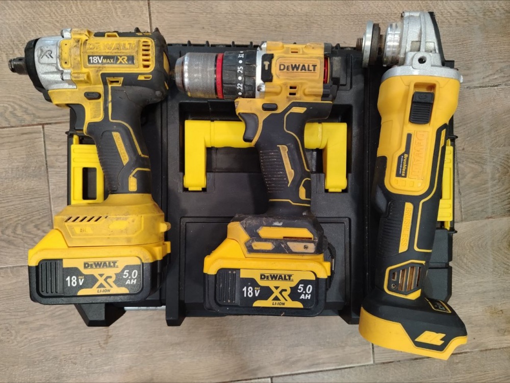 Набор инструментов DeWalt