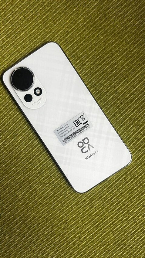 Смартфон Huawei Nova 13 12/256