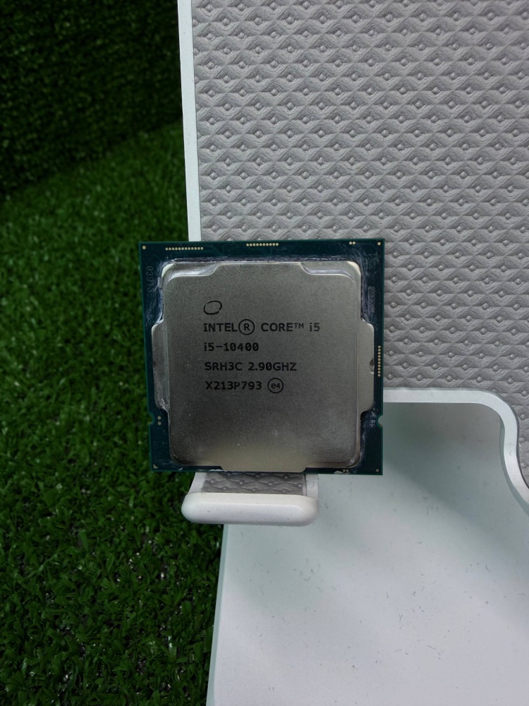 Процессор Intel i5 10400