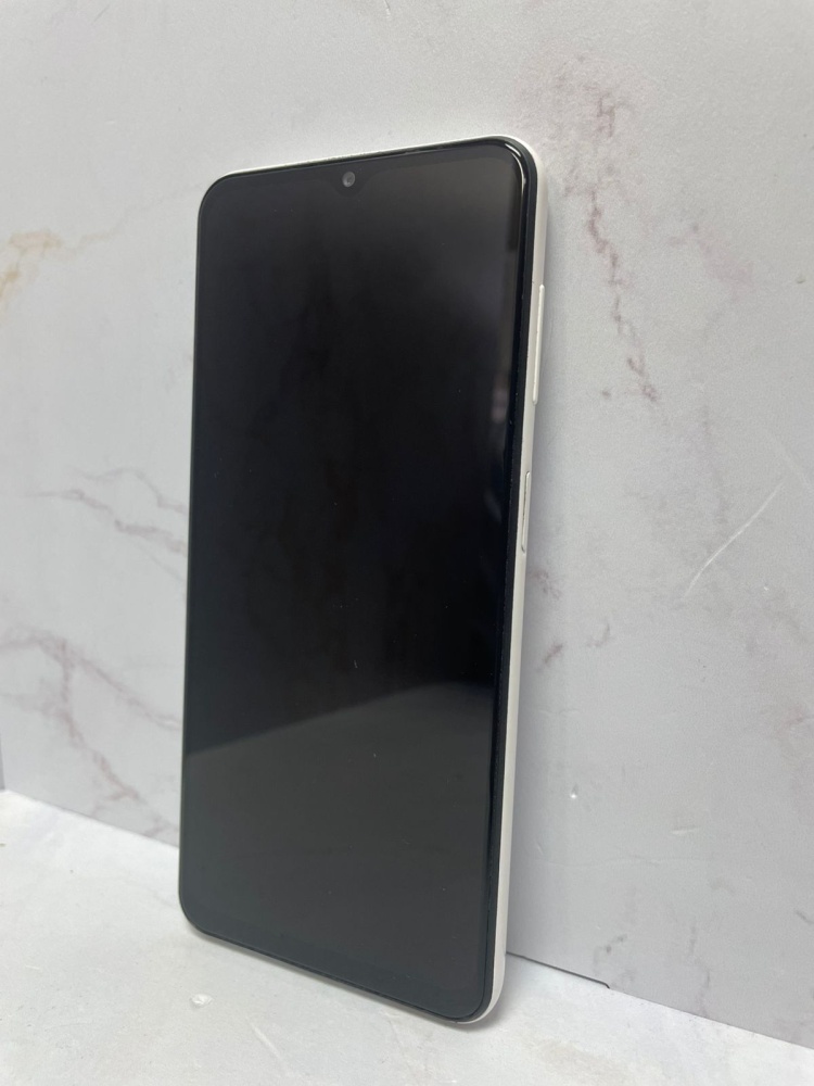 Смартфон Samsung A13 4/64